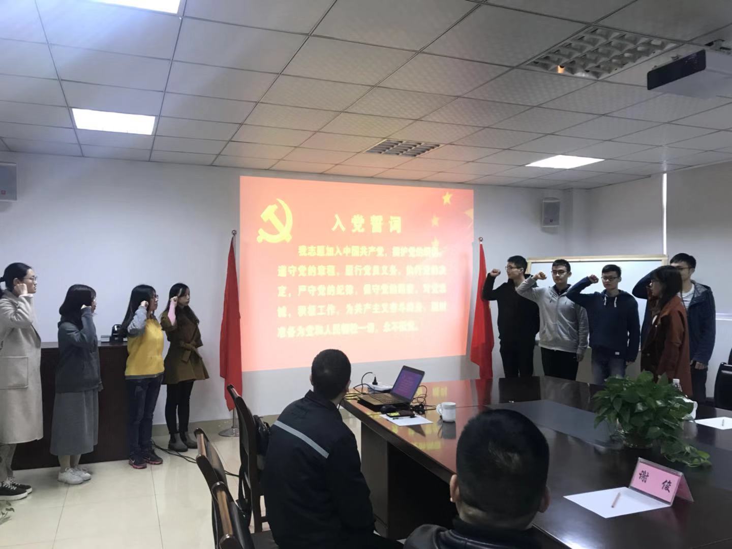 6cacb81bfb81a70364cfde509271f331.jpg 6cacb81bfb81a70364cfde509271f331.jpg