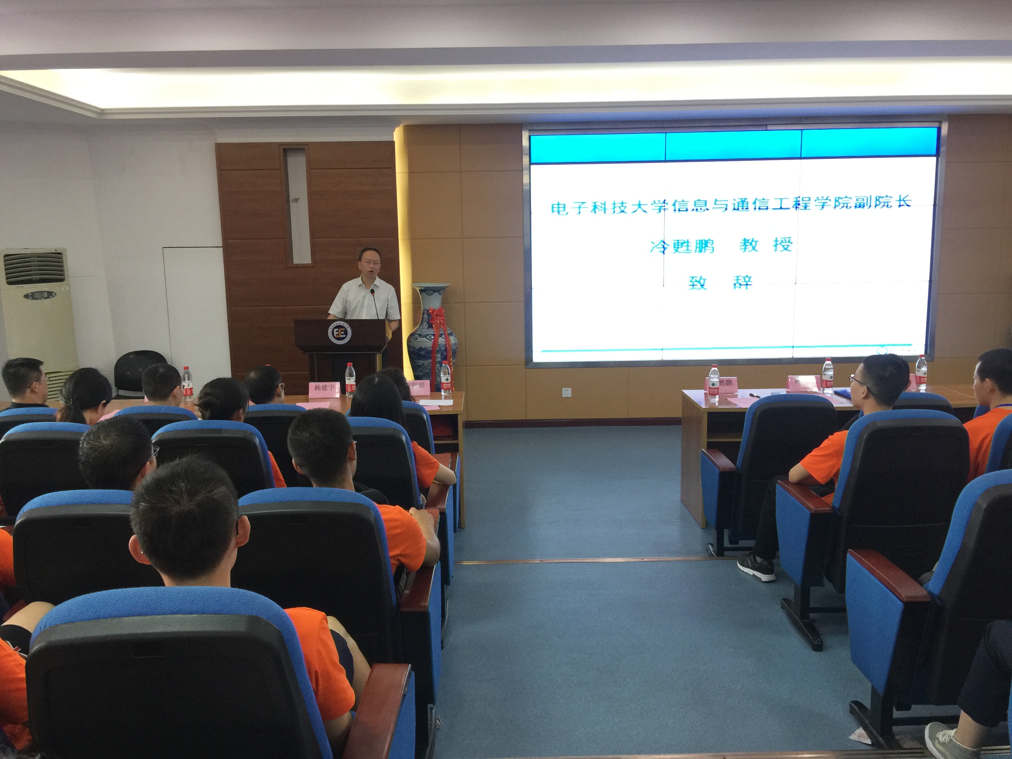 7d1ef6a3551f28f0da79d73ae9766643.jpg 7d1ef6a3551f28f0da79d73ae9766643.jpg