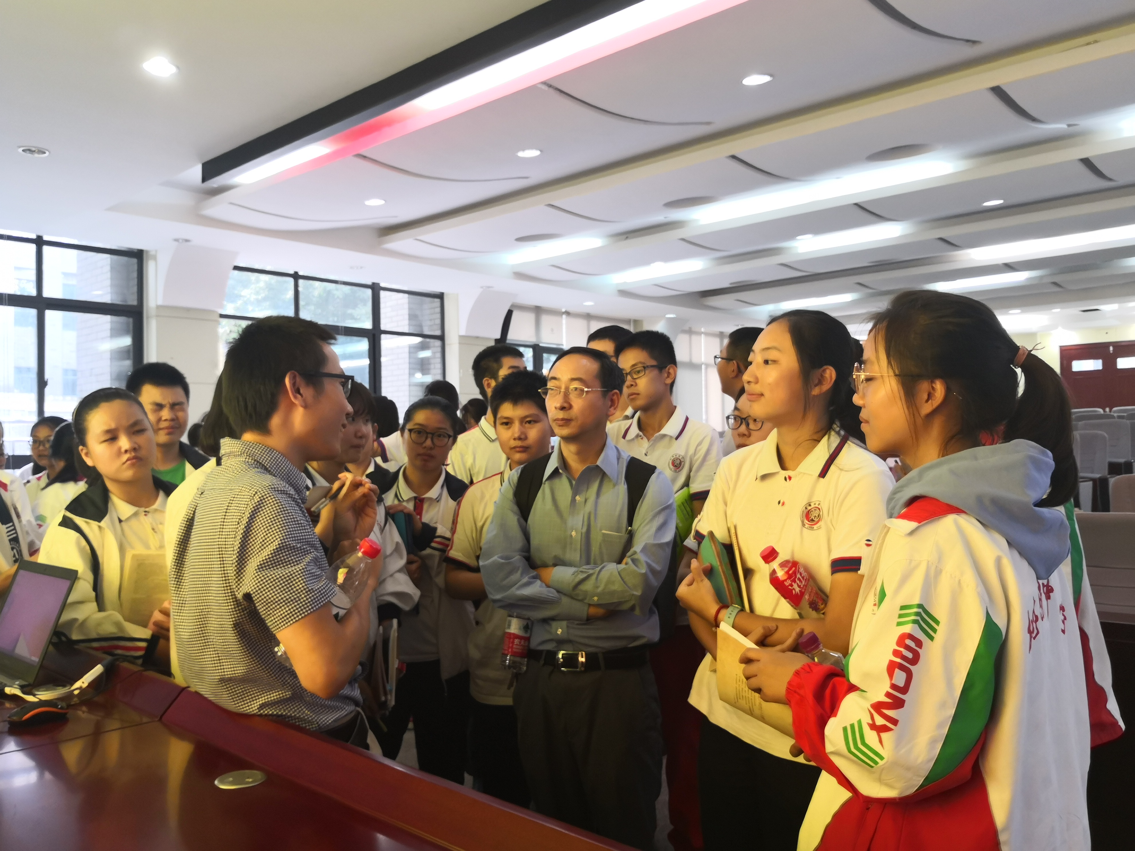 8cbeb4783c474eb5c5ad5f065594e2a8.jpg 8cbeb4783c474eb5c5ad5f065594e2a8.jpg