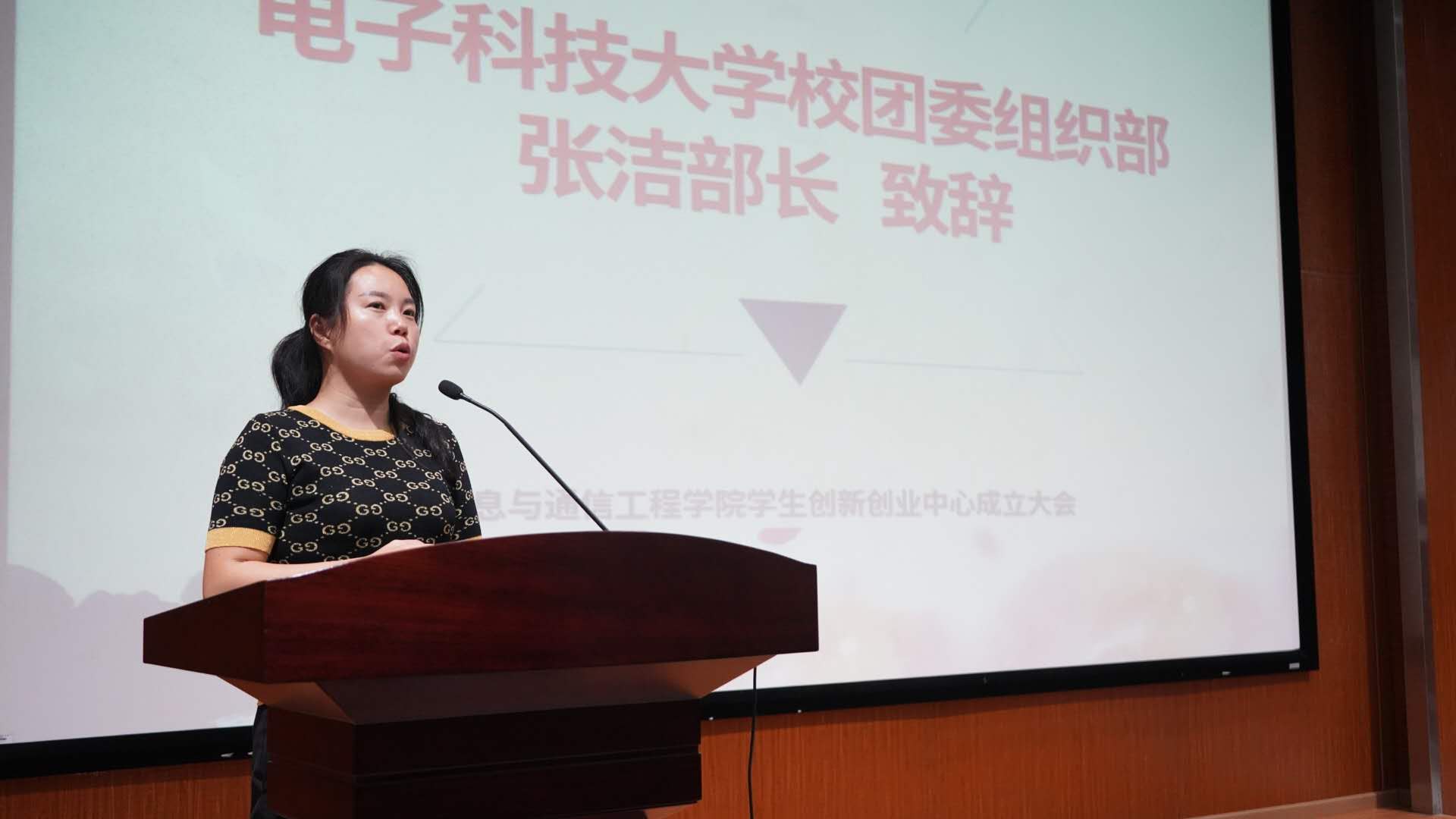 a036f8802a4b13cf102882b48460abce.JPG a036f8802a4b13cf102882b48460abce.JPG