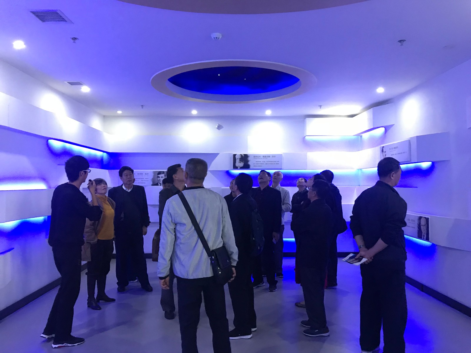 a1035472de32840f9e35b67817bbaef5.JPG a1035472de32840f9e35b67817bbaef5.JPG