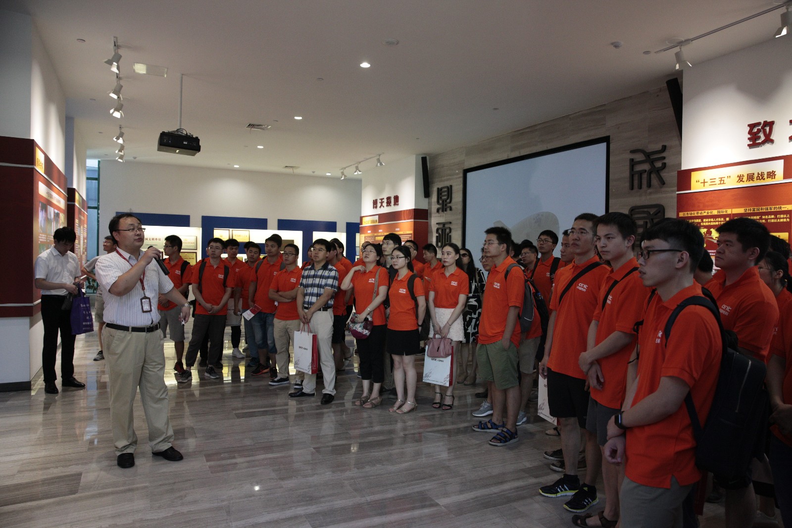 bcce0086b6603da4113dec8dc98edab3.JPG bcce0086b6603da4113dec8dc98edab3.JPG