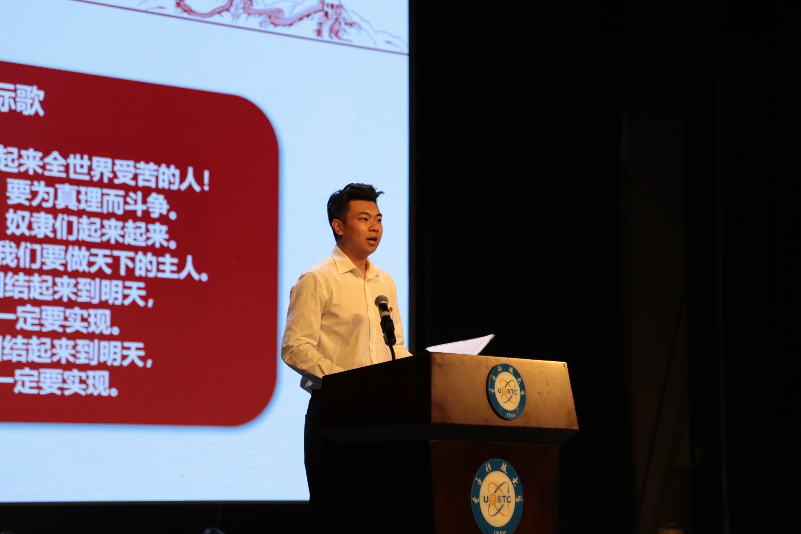 de8f7e7746c2123c9f3fda24f98fef14.jpg de8f7e7746c2123c9f3fda24f98fef14.jpg