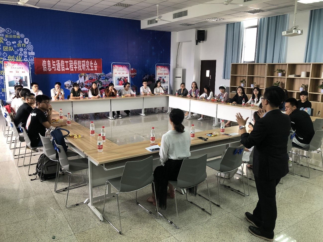 de98ab67c74db7c79fede509e3dcbcd7.jpg de98ab67c74db7c79fede509e3dcbcd7.jpg