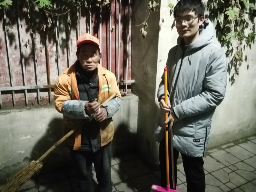 e639fddf0c3bafb11c4d07bc39f7eb20.jpg e639fddf0c3bafb11c4d07bc39f7eb20.jpg